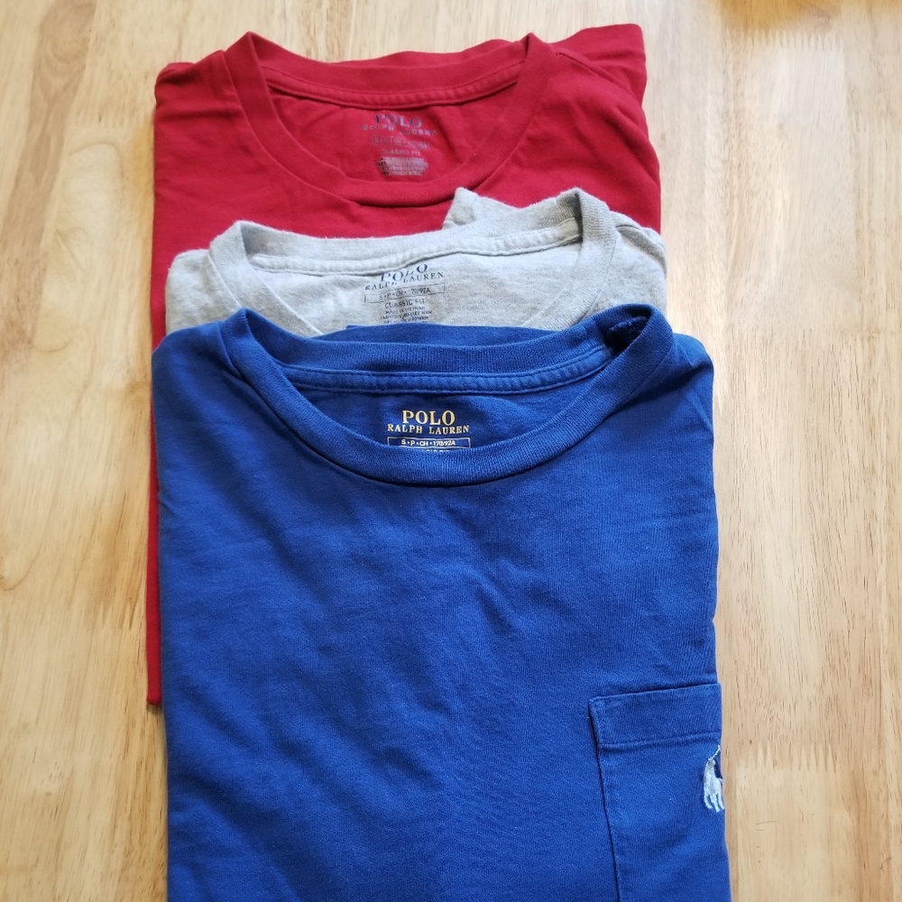Polo shirts for  men's  or teenagers 3 / $18 or 6 / $30 size S .